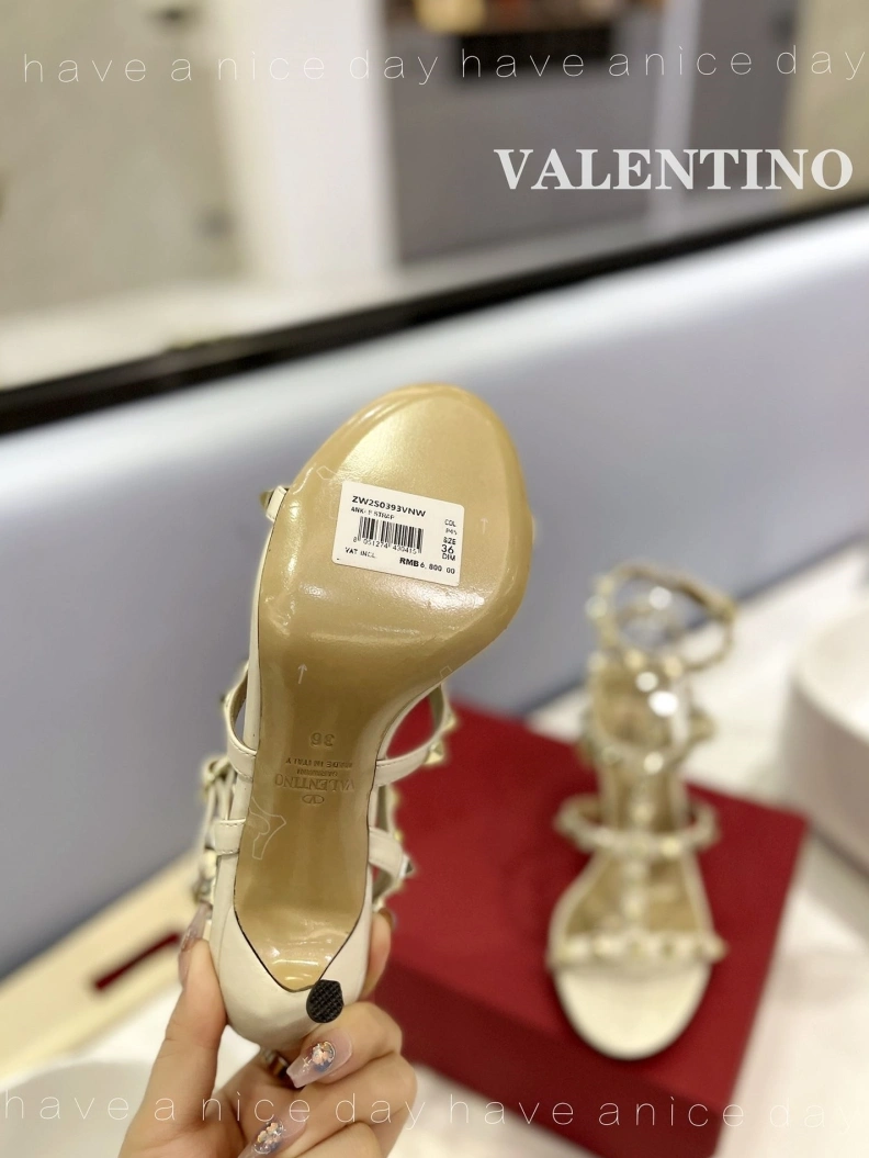 Fashionable Vxlxntino High Heels 230413