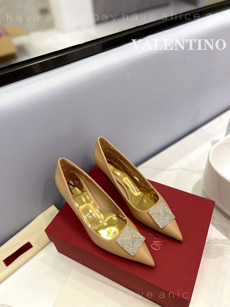 Cozy Vxlxntino High Heels 230412
