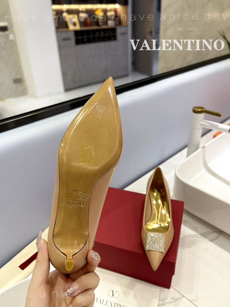 Cozy Vxlxntino High Heels 230412