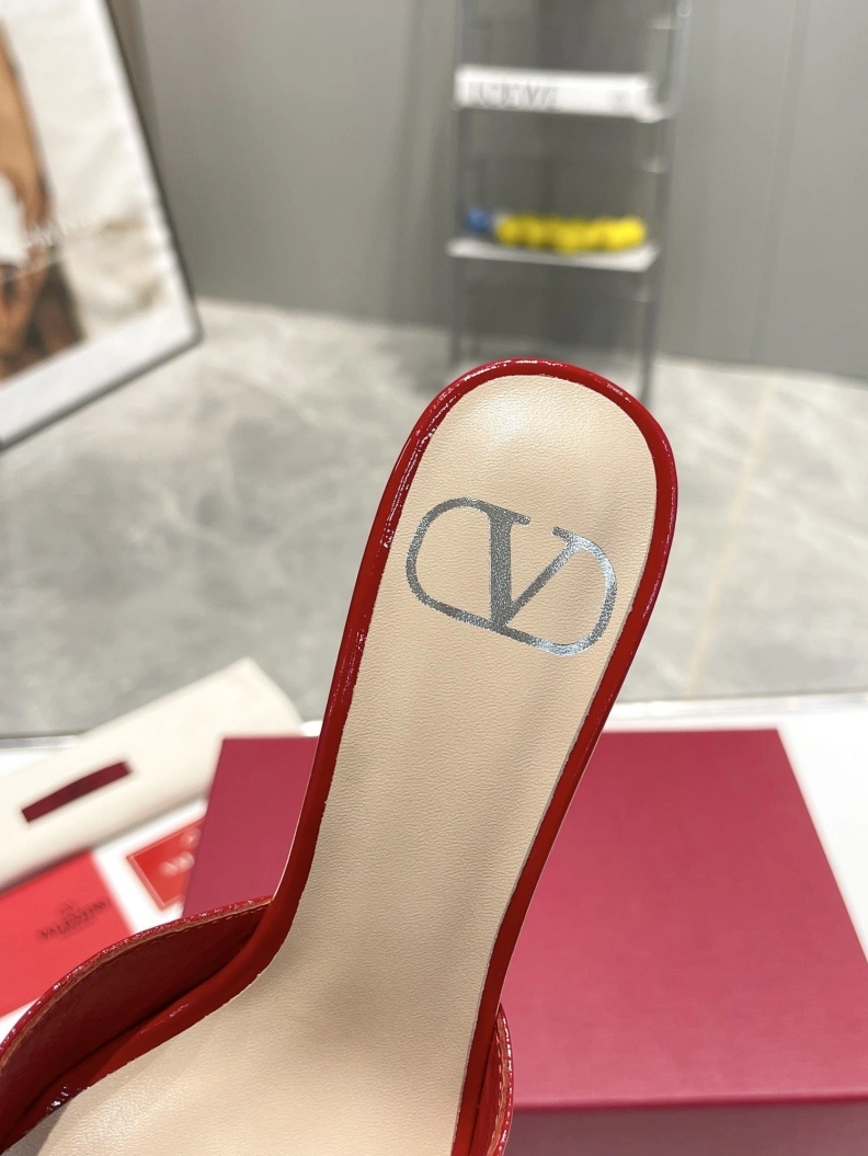 Bright Vxlxntino Slippers 230219