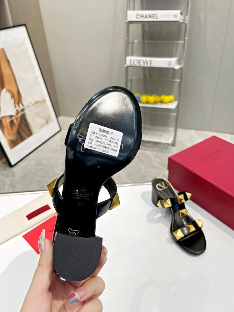 Cozy Vxlxntino Slippers 230217