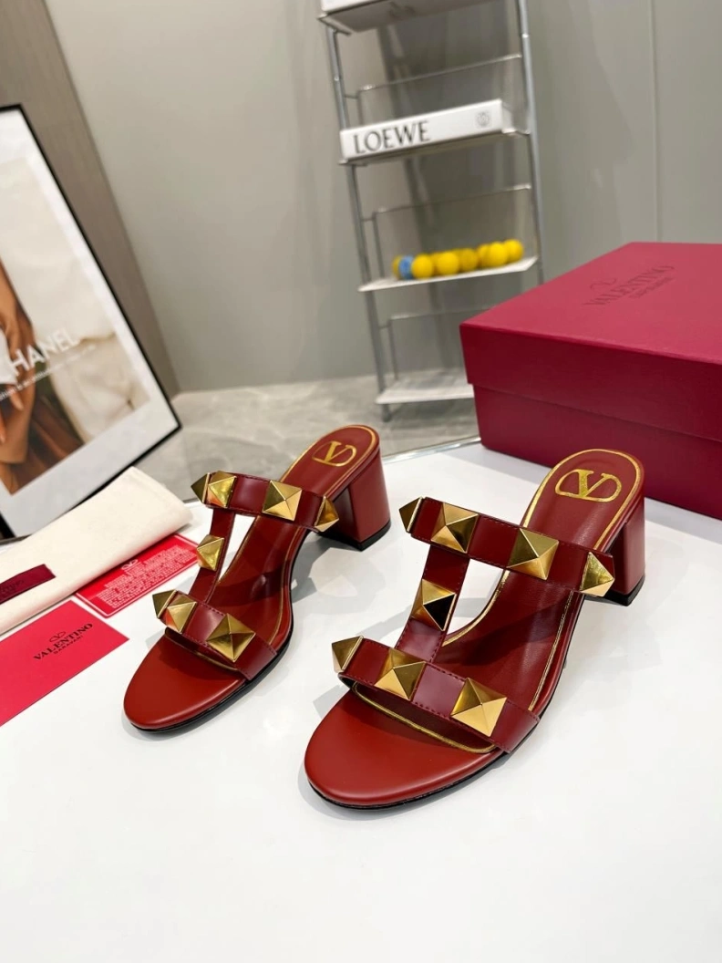 UrbanStyle Vxlxntino Slippers 230212