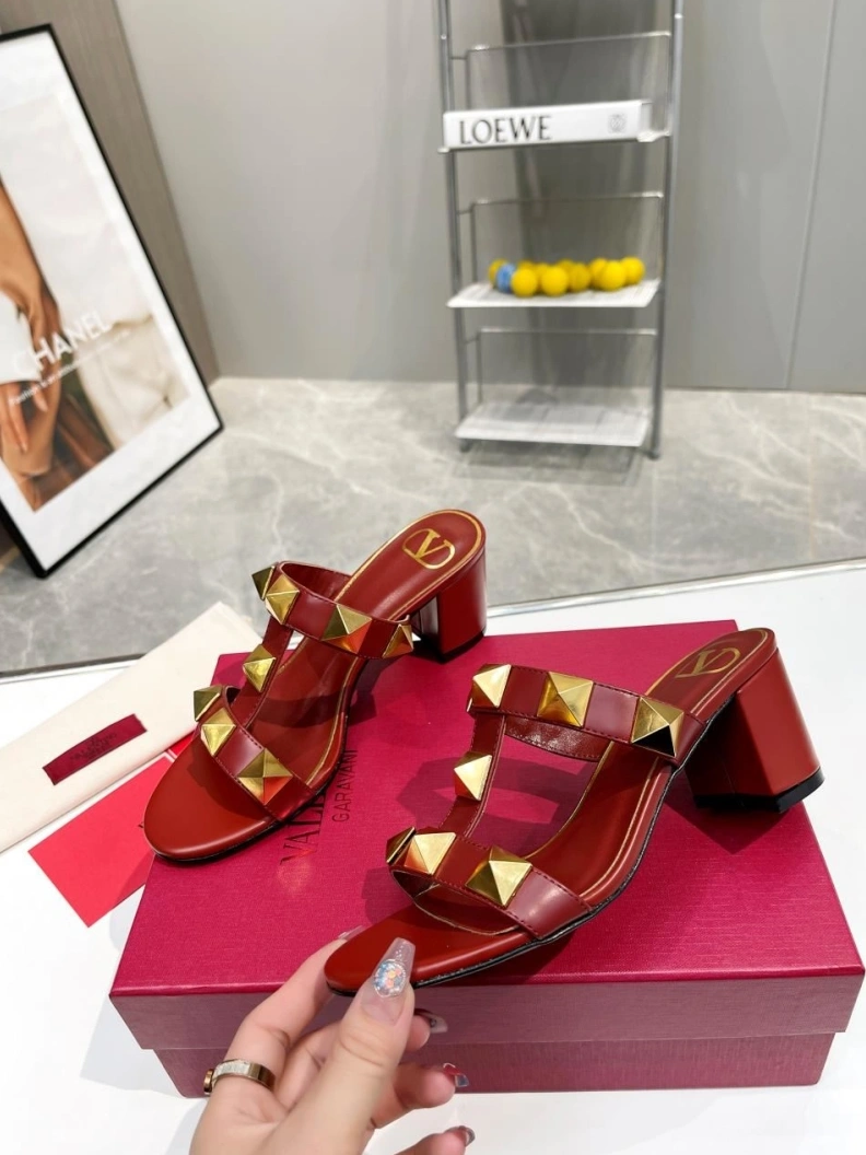 UrbanStyle Vxlxntino Slippers 230212