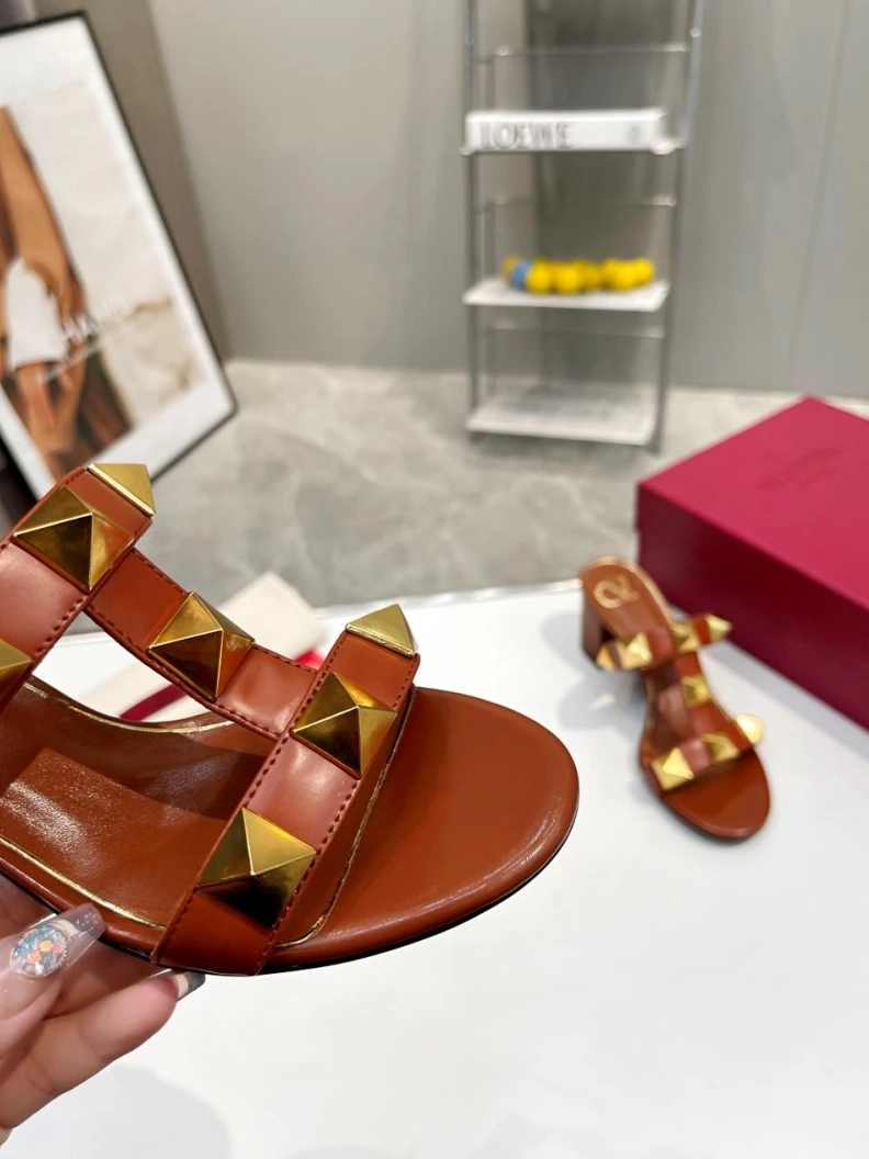 DailyWear Vxlxntino Slippers 230221