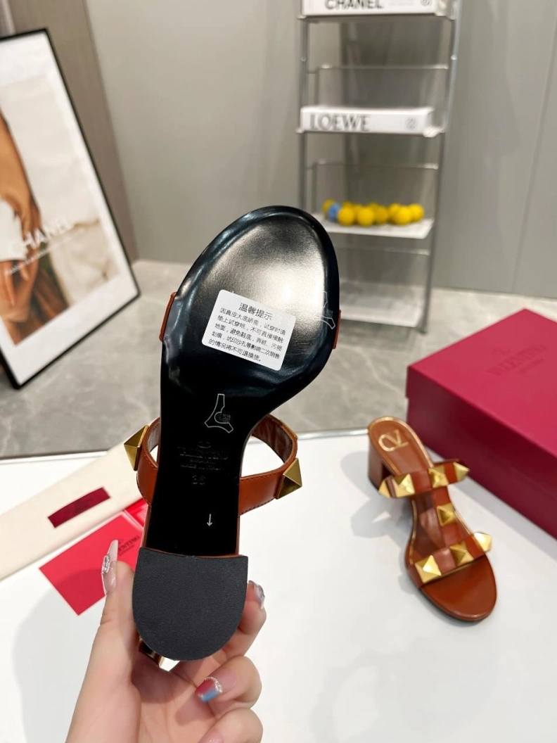 DailyWear Vxlxntino Slippers 230221