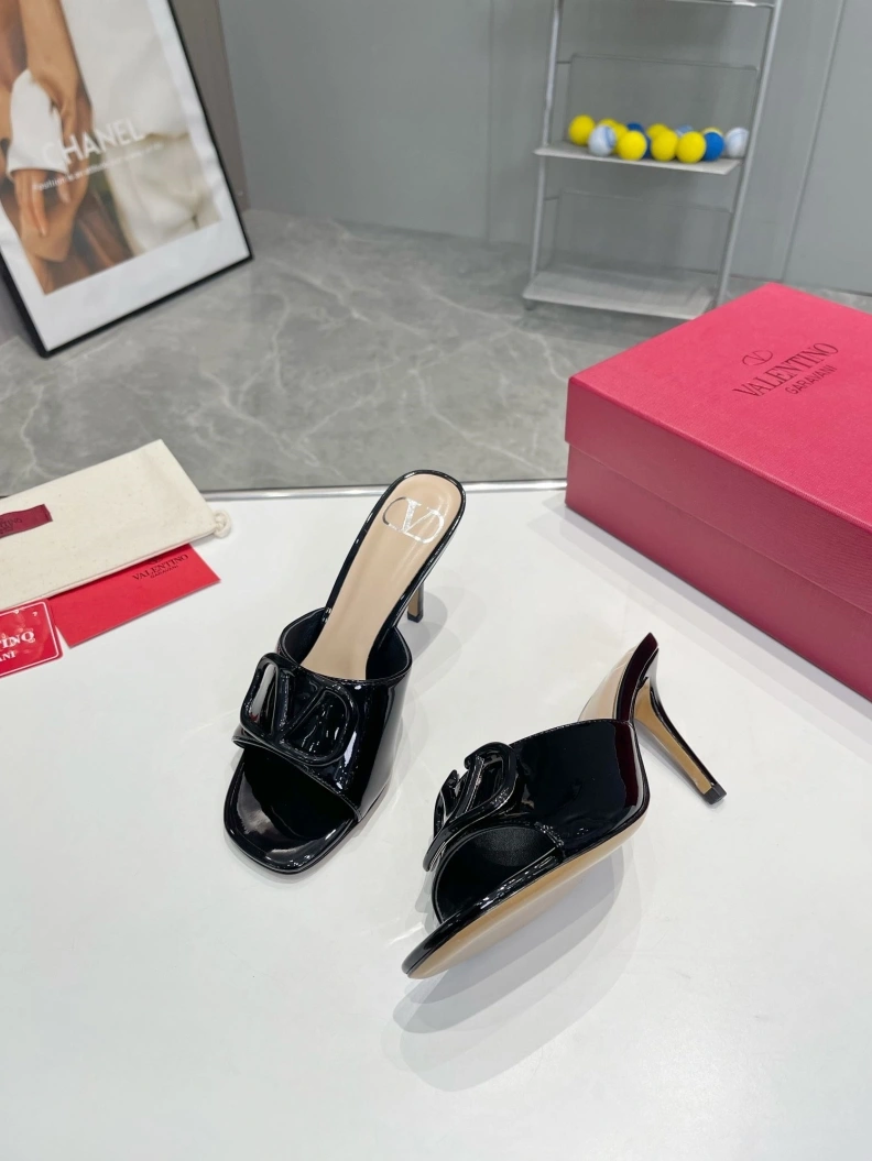 Functional Vxlxntino Slippers 230203