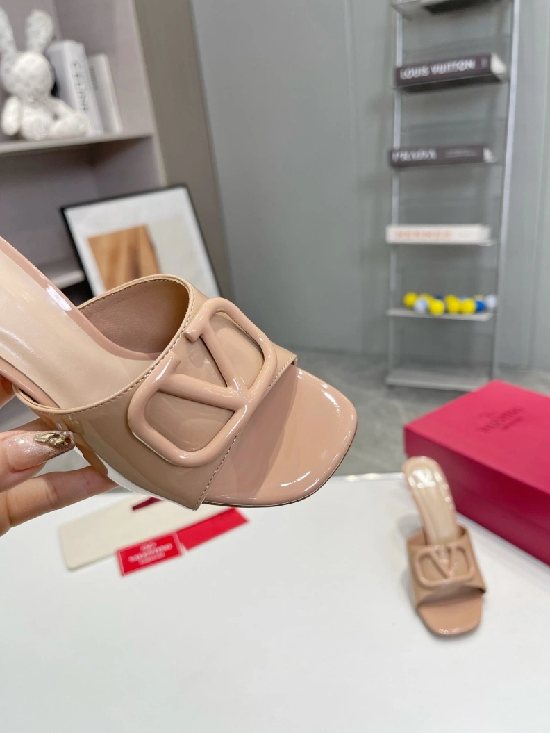 Affordable Vxlxntino Slippers 230200