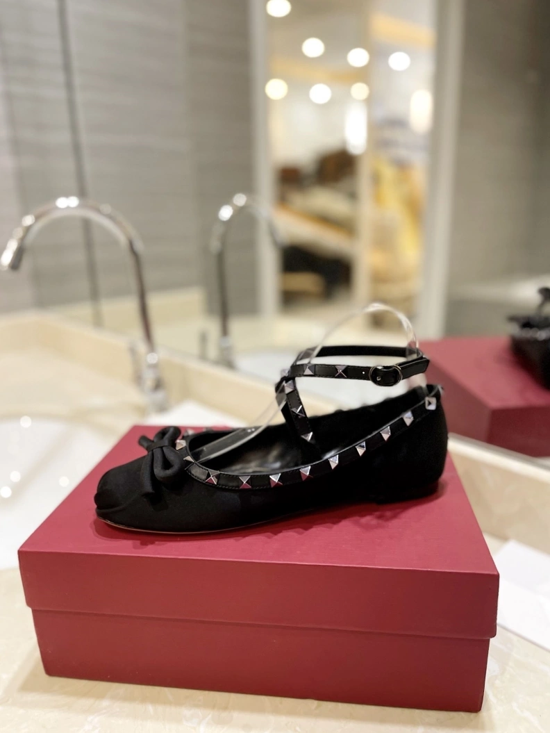 NewStyle Vxlxntino High Heels 230374