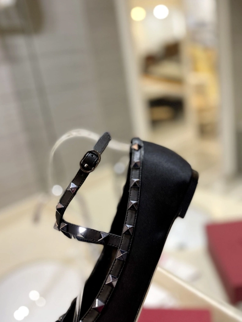 NewStyle Vxlxntino High Heels 230374