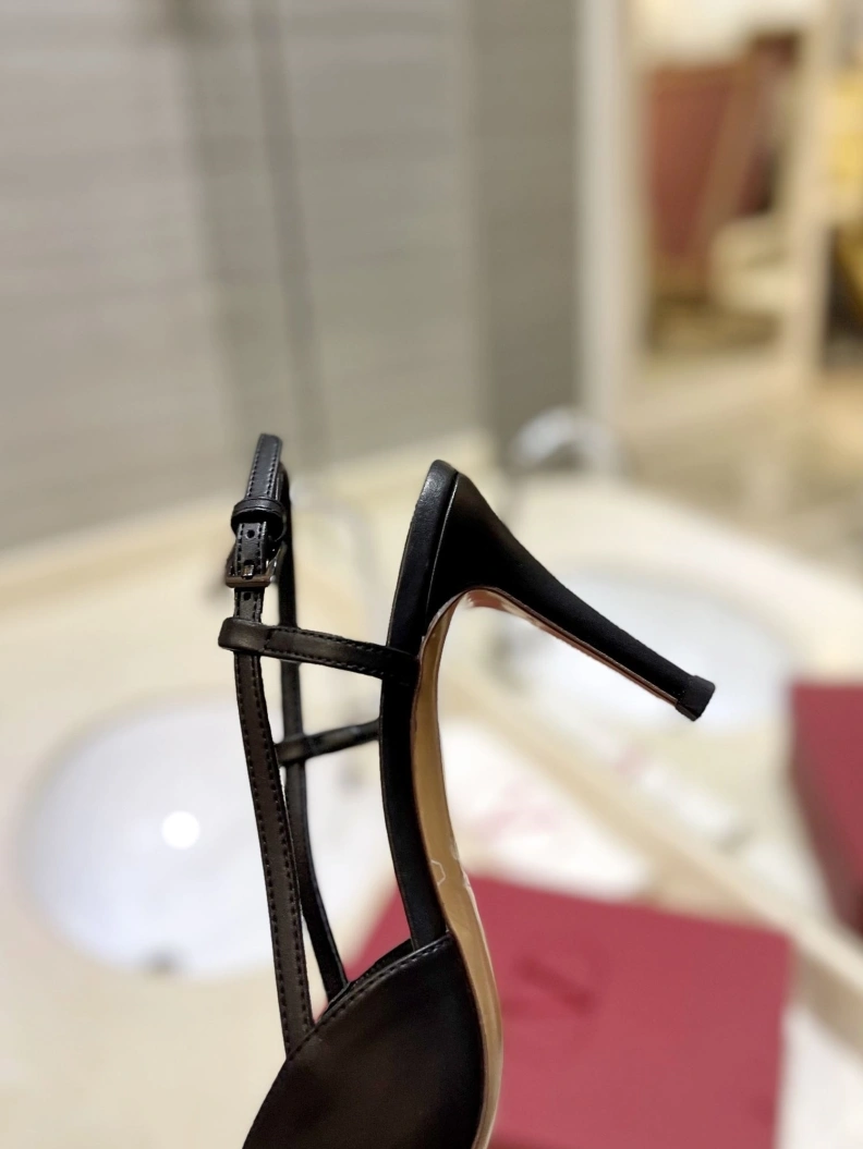 Efficient Vxlxntino High Heels 230369