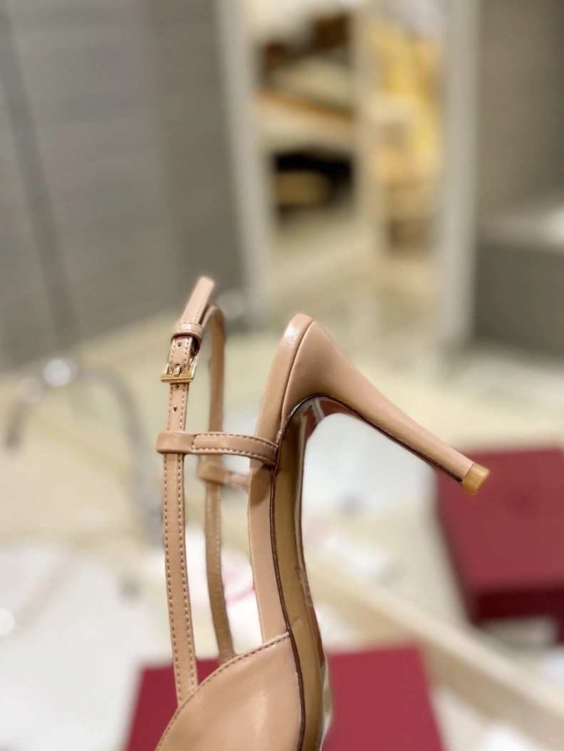 Durable Vxlxntino High Heels 230367