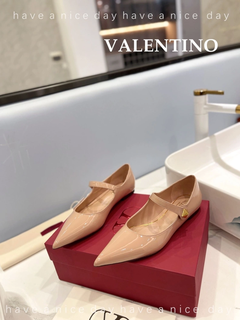 WellDesigned Vxlxntino High Heels 230356