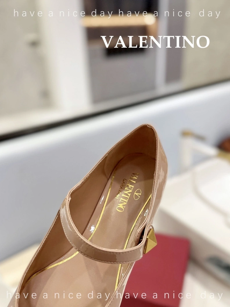 WellDesigned Vxlxntino High Heels 230356