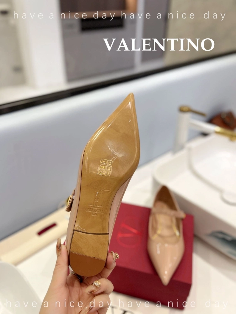 WellDesigned Vxlxntino High Heels 230356