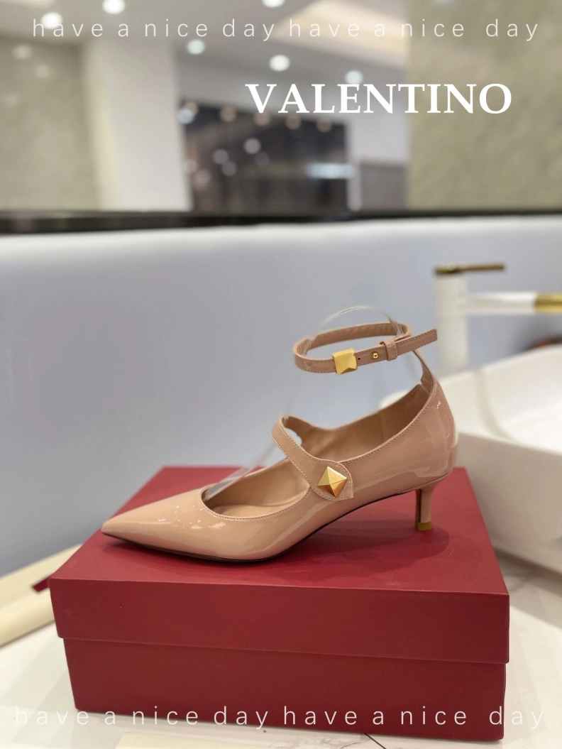 Cozy Vxlxntino High Heels 230352