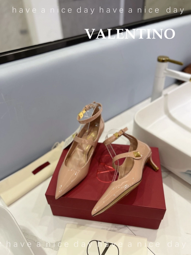 Cozy Vxlxntino High Heels 230352