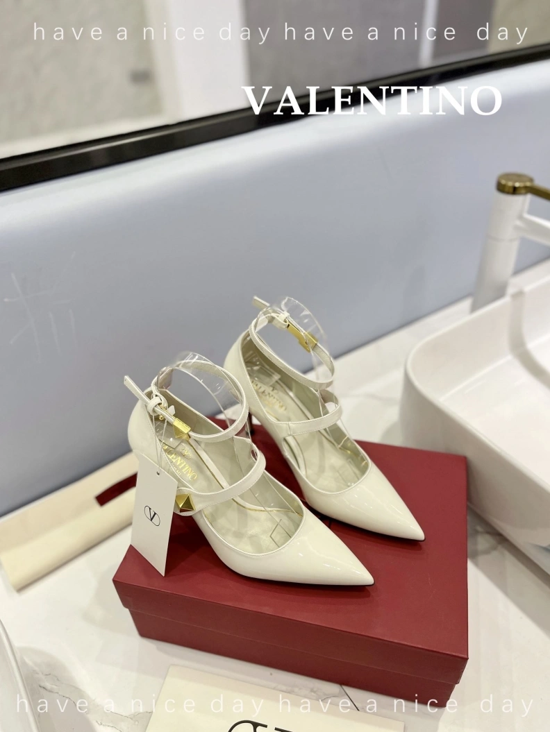 NewStyle Vxlxntino High Heels 230361