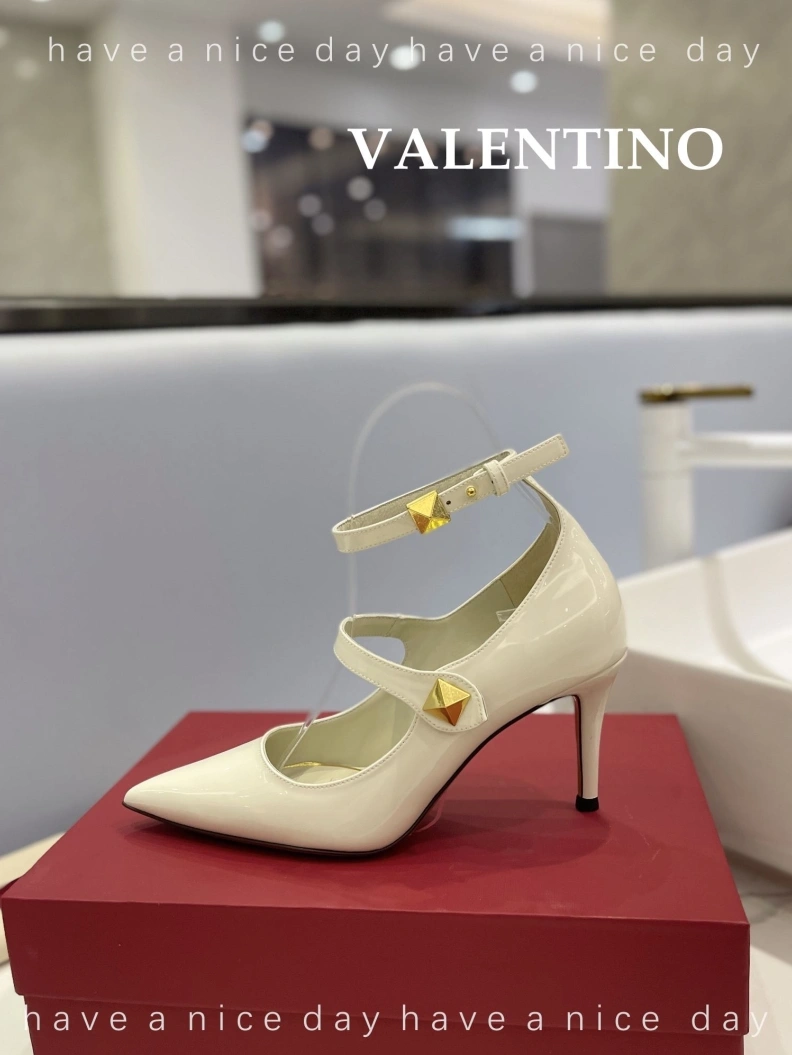 NewStyle Vxlxntino High Heels 230361