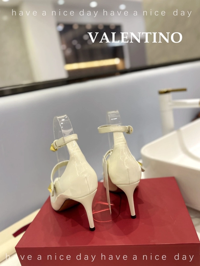 NewStyle Vxlxntino High Heels 230361