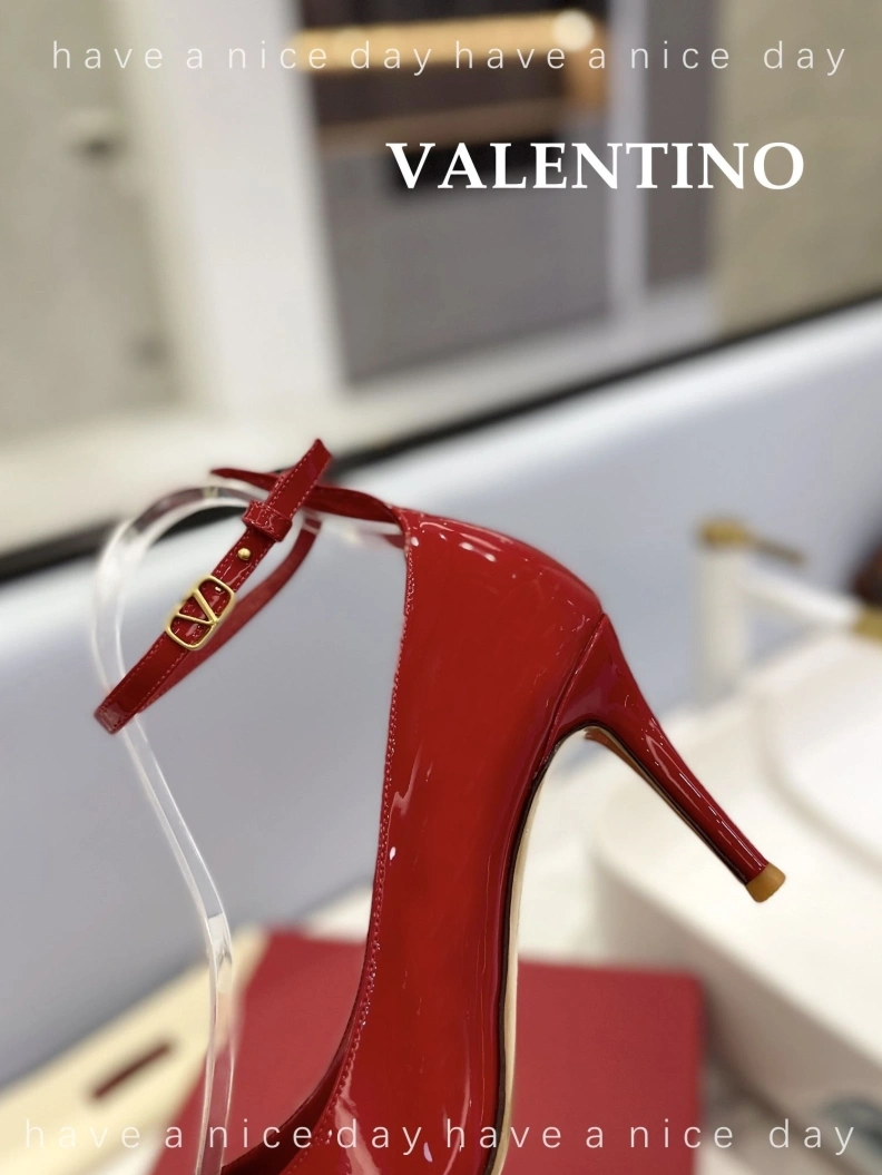 Lightweight Vxlxntino High Heels 230344