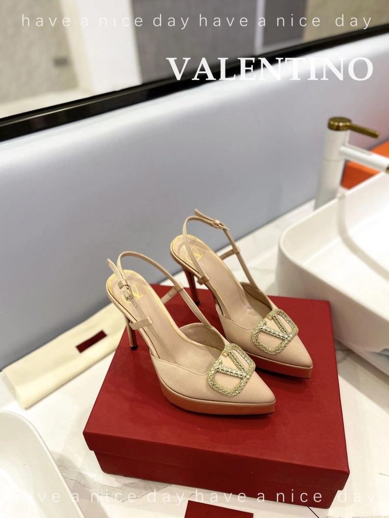 ModernLook Vxlxntino High Heels 230330