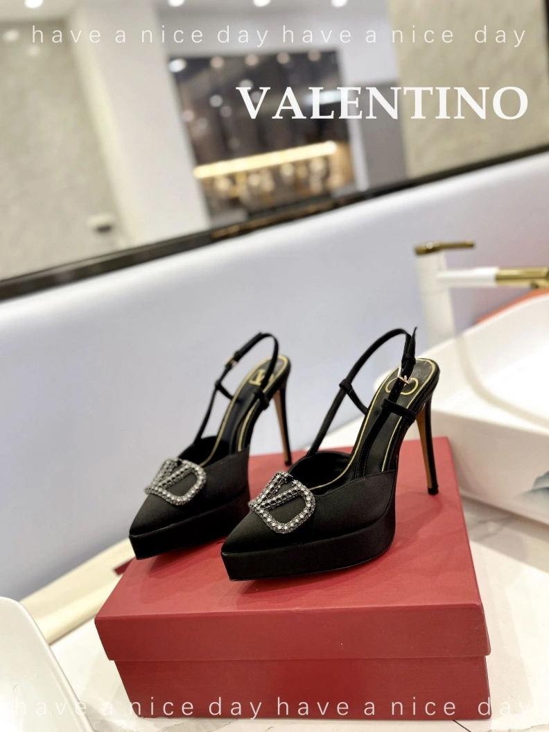 NewStyle Vxlxntino High Heels 230332