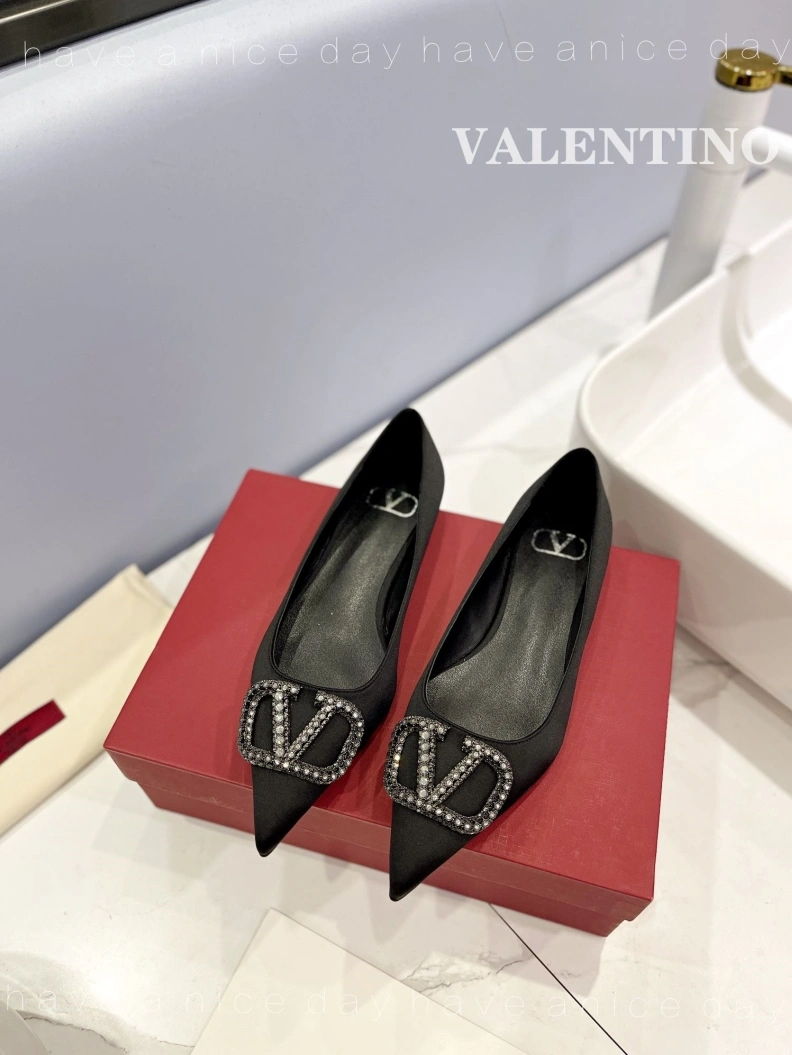 Resilient Vxlxntino flat shoes 230558