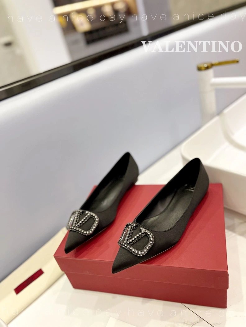 Resilient Vxlxntino flat shoes 230558