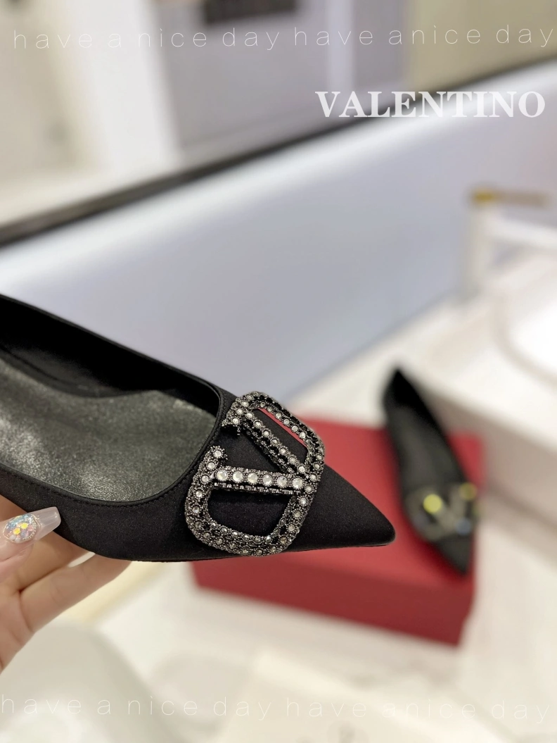 Resilient Vxlxntino flat shoes 230558