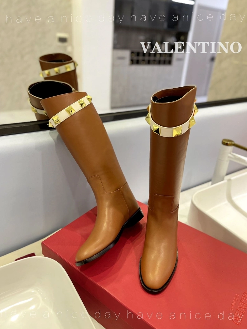 AllSeason Vxlxntino Boots 230677