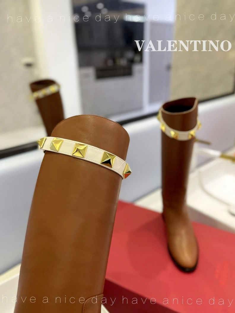 AllSeason Vxlxntino Boots 230677