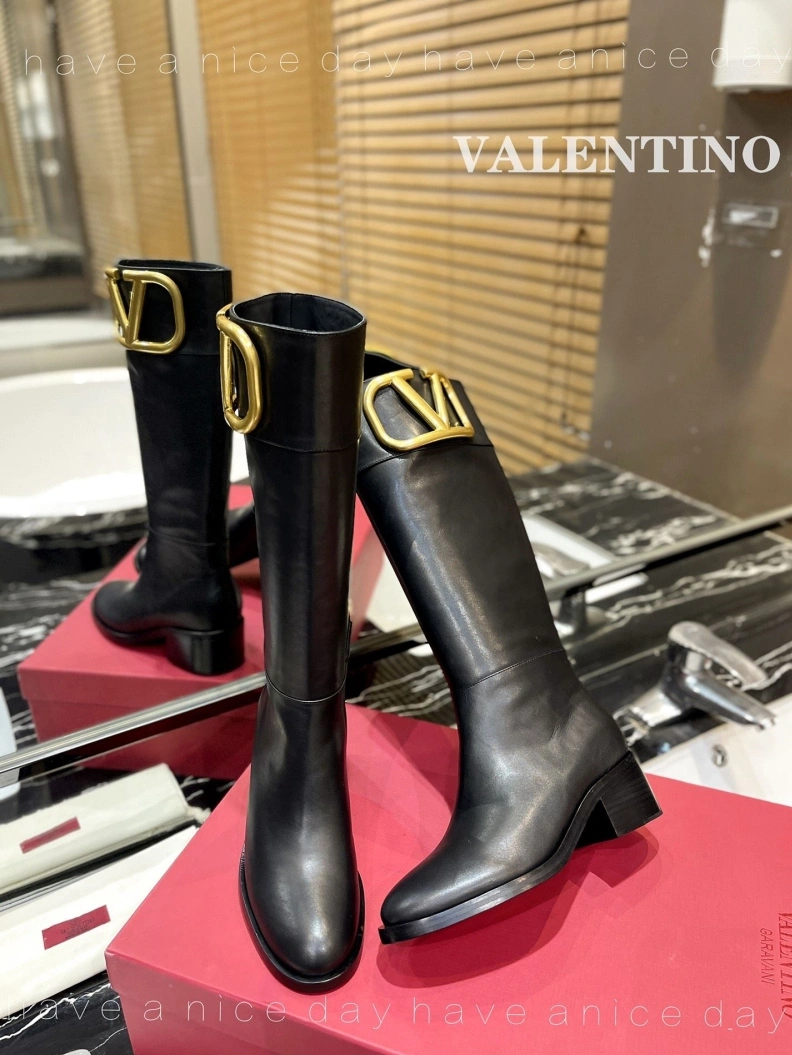 Classic Vxlxntino Boots 230676