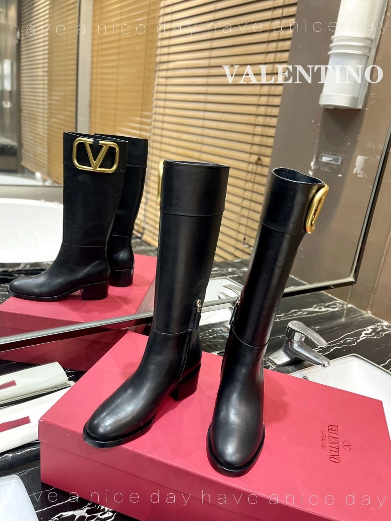 Classic Vxlxntino Boots 230676