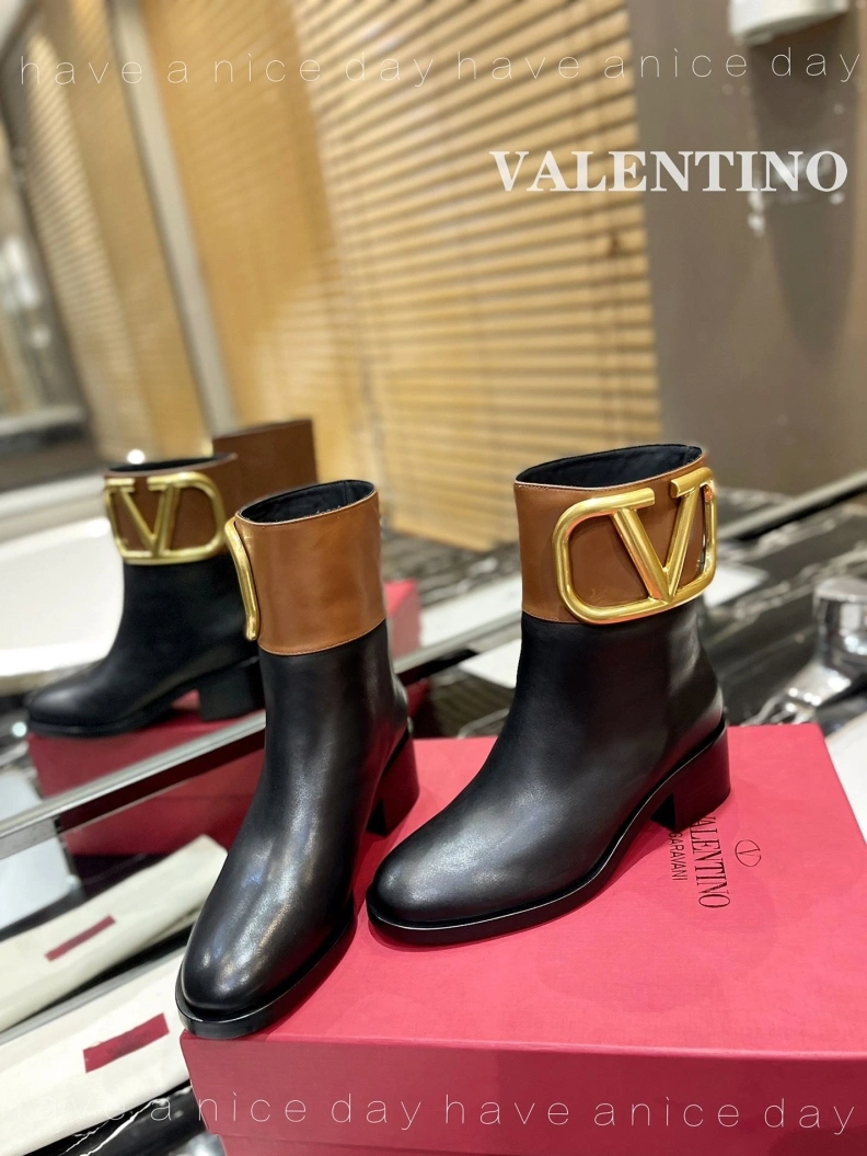 Refined Vxlxntino Boots 230679
