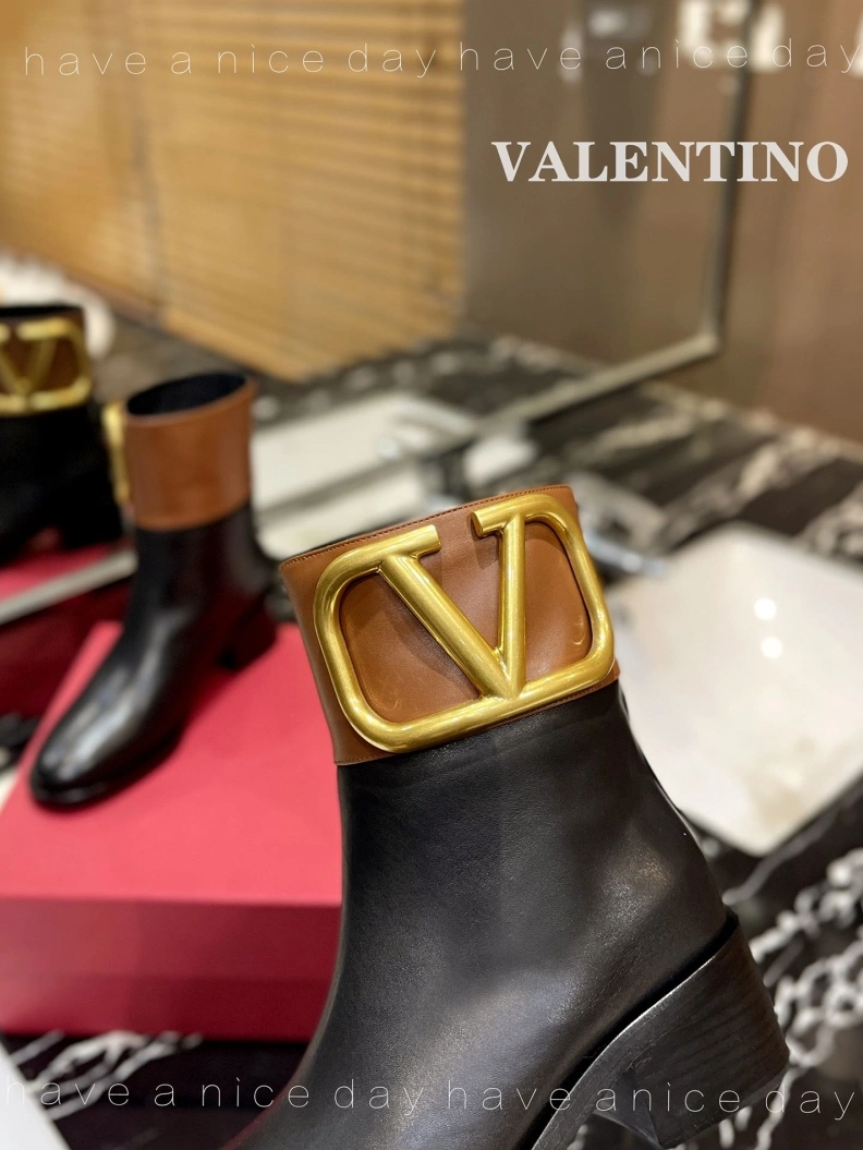 Refined Vxlxntino Boots 230679