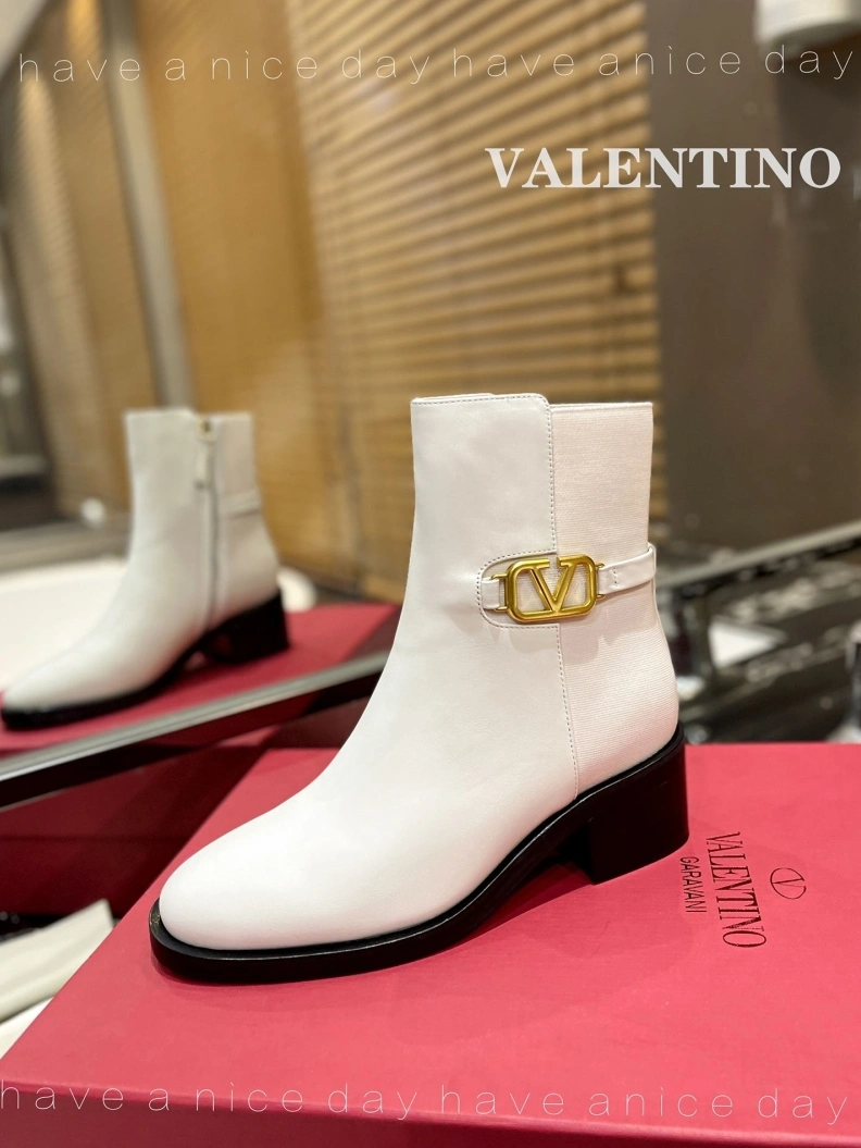 Timeless Vxlxntino Boots 230689