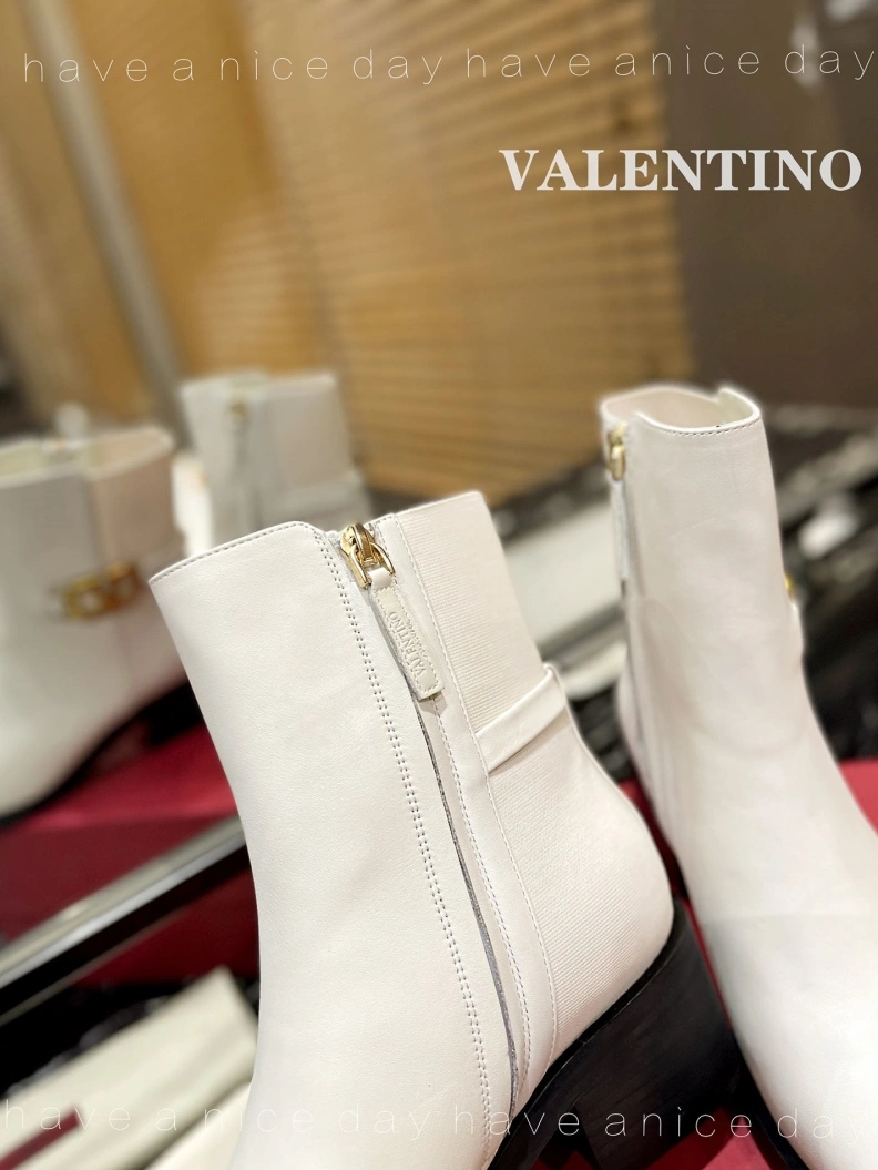 Timeless Vxlxntino Boots 230689