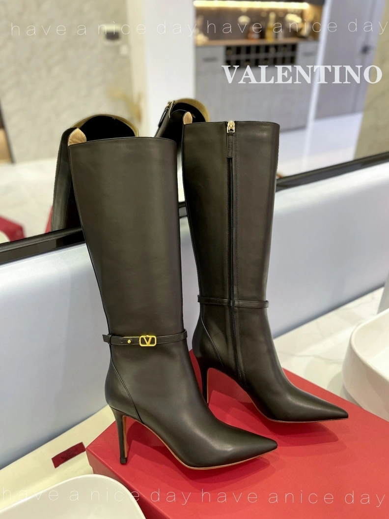 Bold Vxlxntino Boots 230687