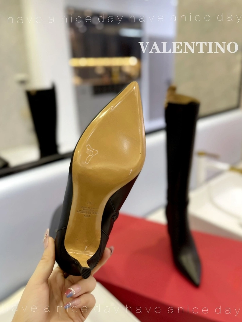 Bold Vxlxntino Boots 230687