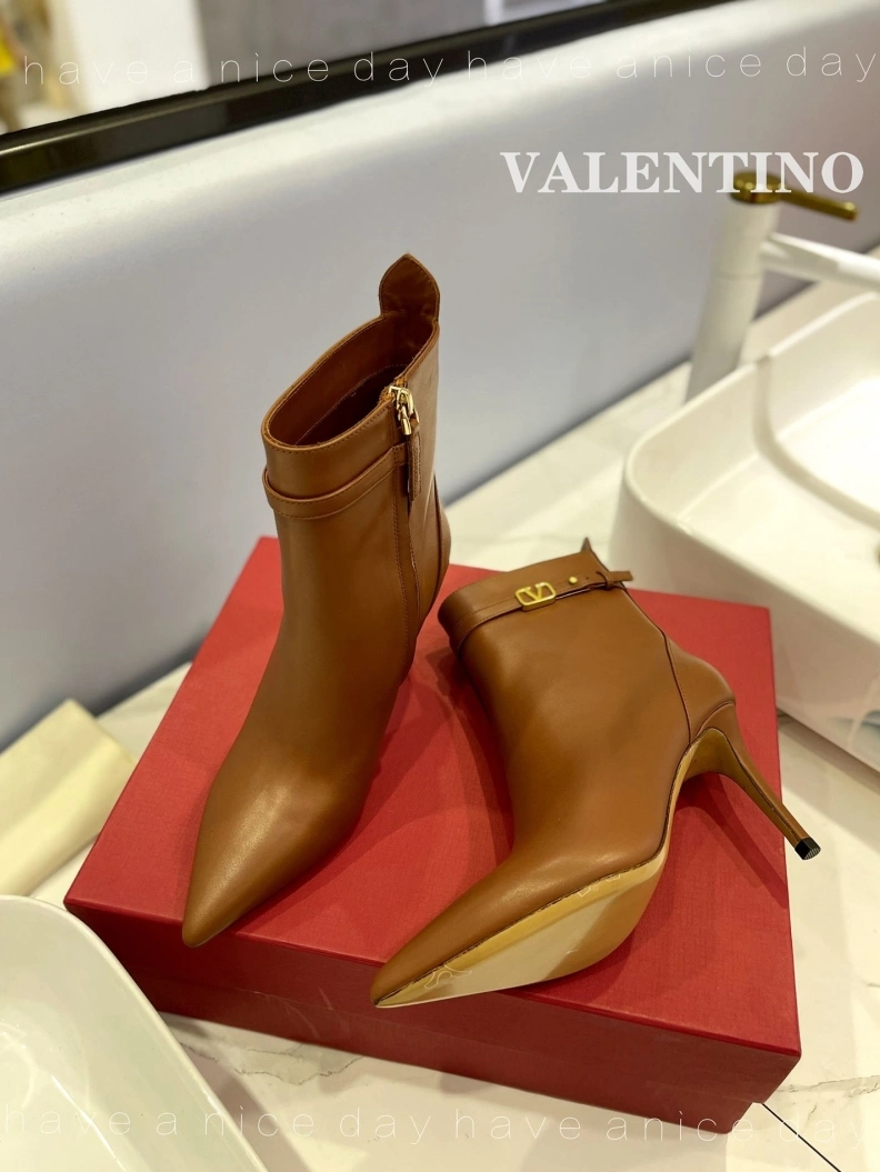 EasyMatch Vxlxntino Boots 230674