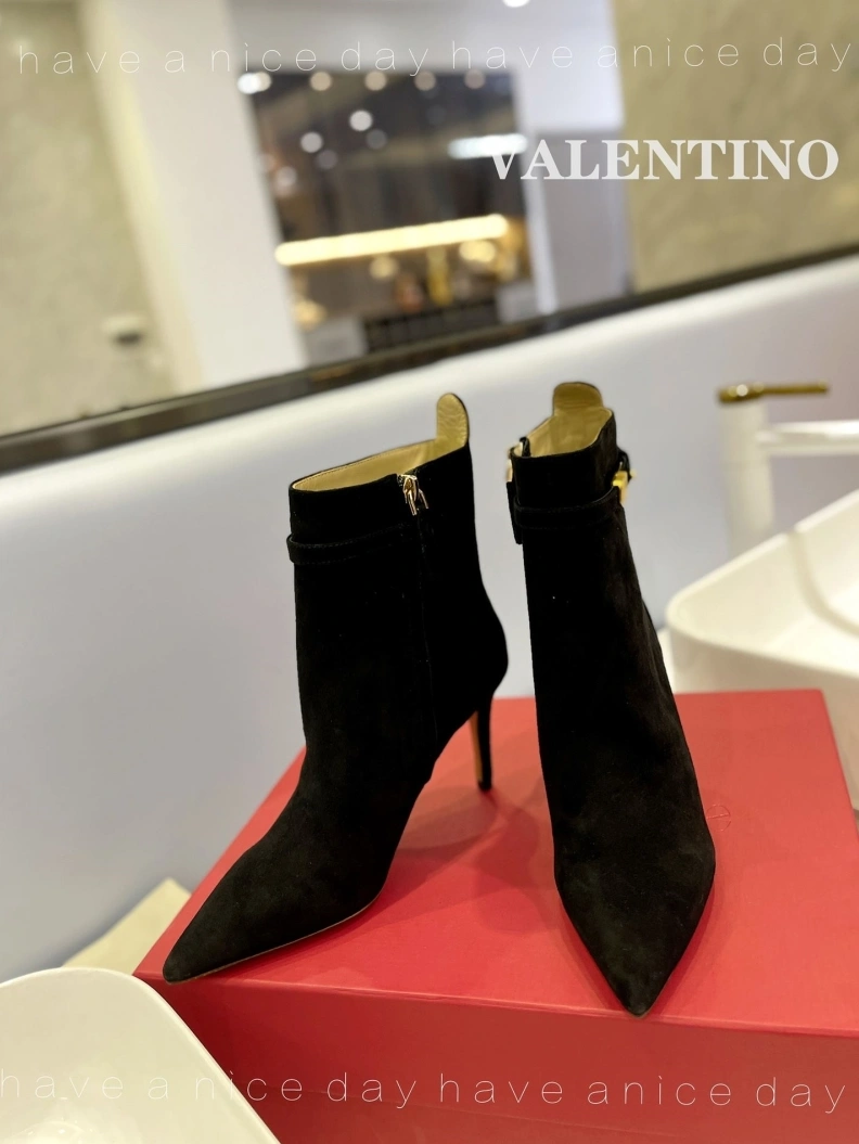 Comfortable Vxlxntino Boots 230662