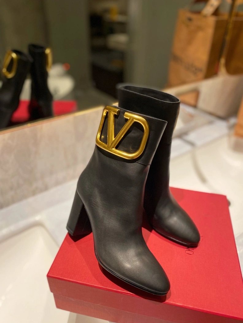 NewStyle Vxlxntino Boots 230645