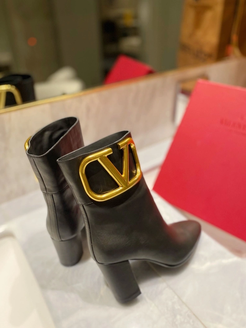 NewStyle Vxlxntino Boots 230645