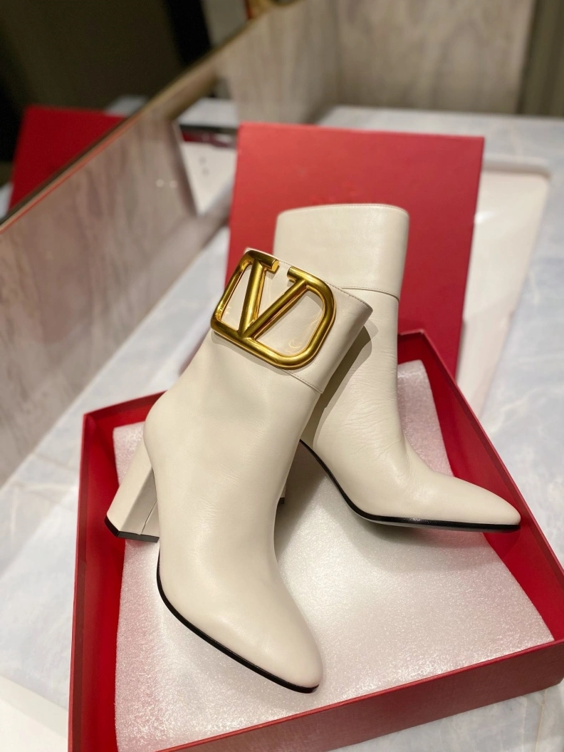 Bright Vxlxntino Boots 230639