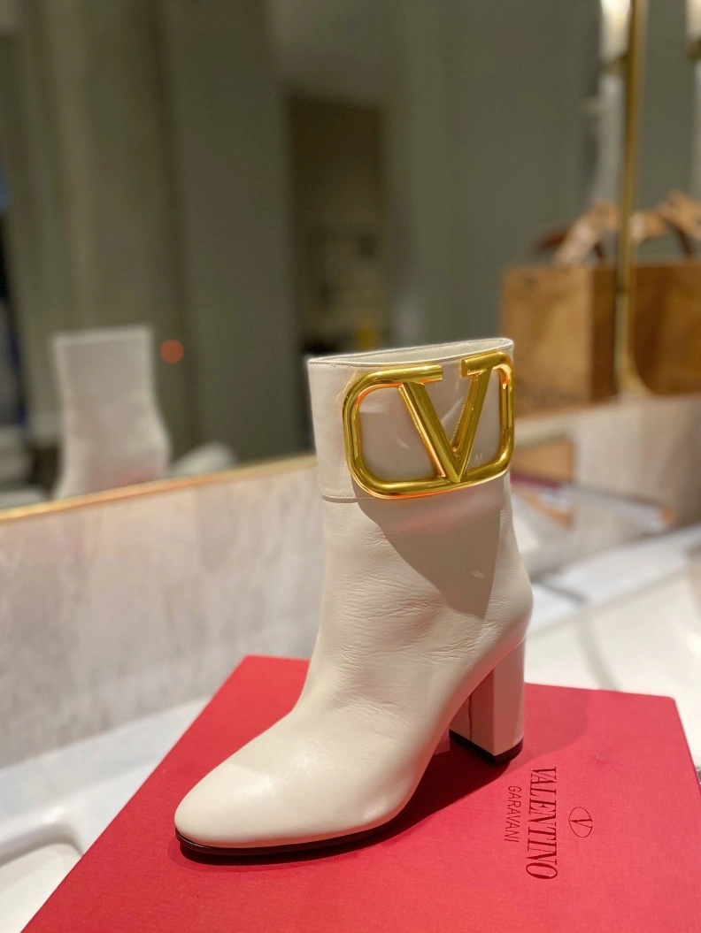 Bright Vxlxntino Boots 230639