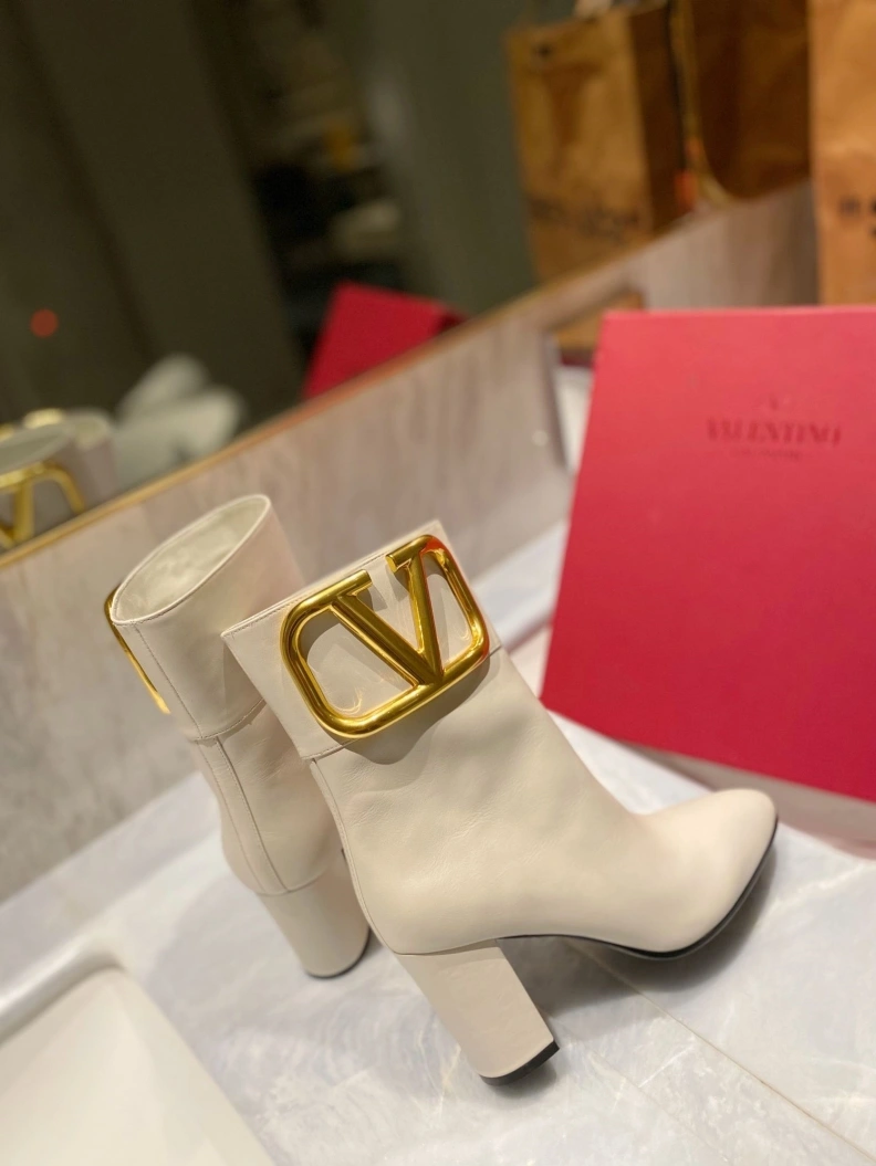 Bright Vxlxntino Boots 230639