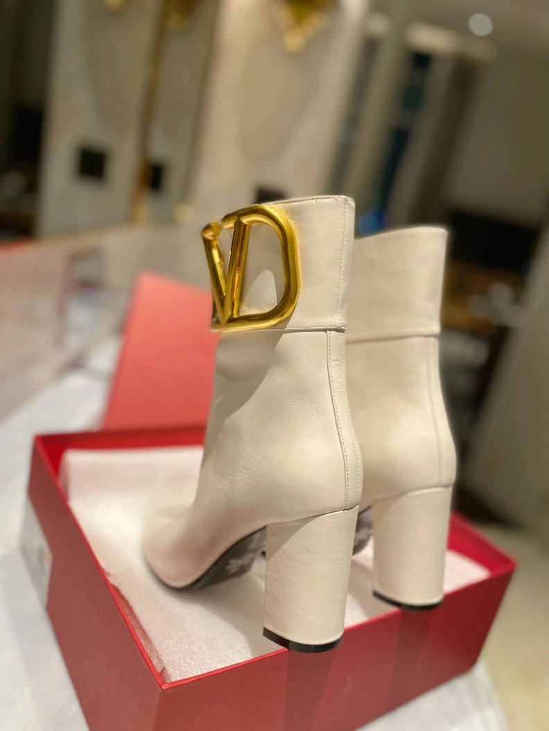 Bright Vxlxntino Boots 230639