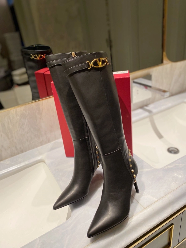 Sleek Vxlxntino Boots 230637