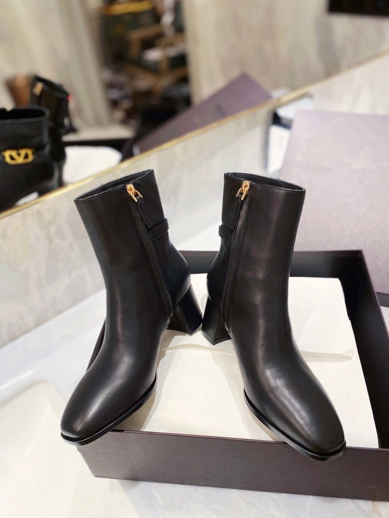 Compact Vxlxntino Boots 230618
