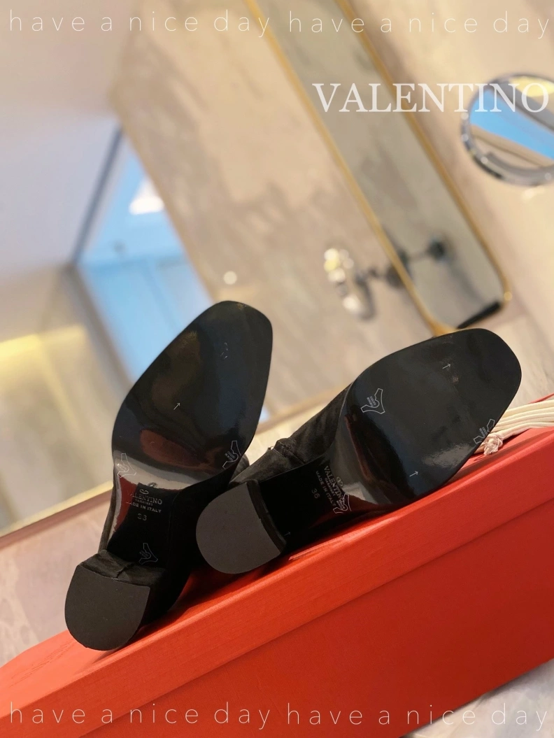 Classic Vxlxntino Boots 230623